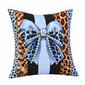 Cuscino decorativo quadrato 45 x 45 cm in tessuto sintetico blu nero leopardato con stampa a fiocco